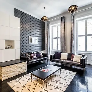 https://bpr-bw-elegant-home-with-a-c.inbudapesthotels.com